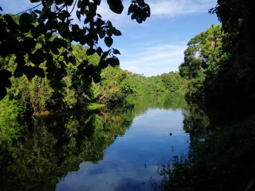 Relaxing Lake Side Staycation For Family ,2 To 3 Hours Away From Manila Cavinti Esterno foto